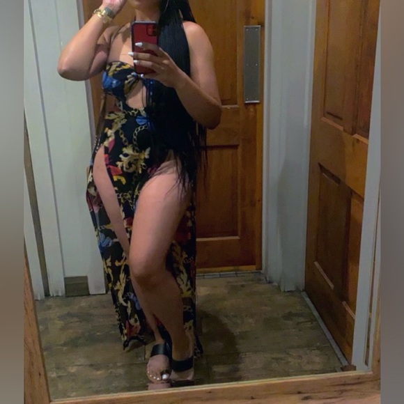 Mesh Maxi Dress With Panty Lining - Picture 4 of 4